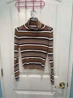 Urban Outfitters Striped Ribbed Turtleneck Sweater in Brown, White & Gold